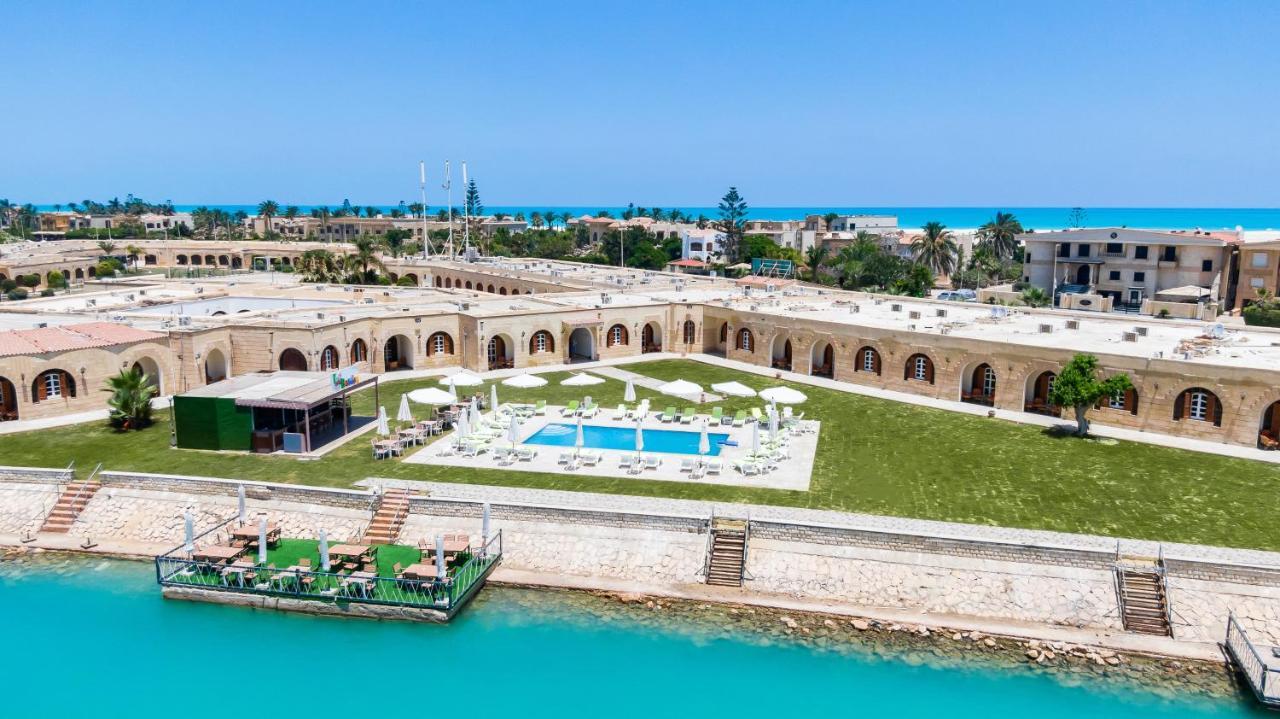 Golden Lake Marina Hotel El Alamein Buitenkant foto