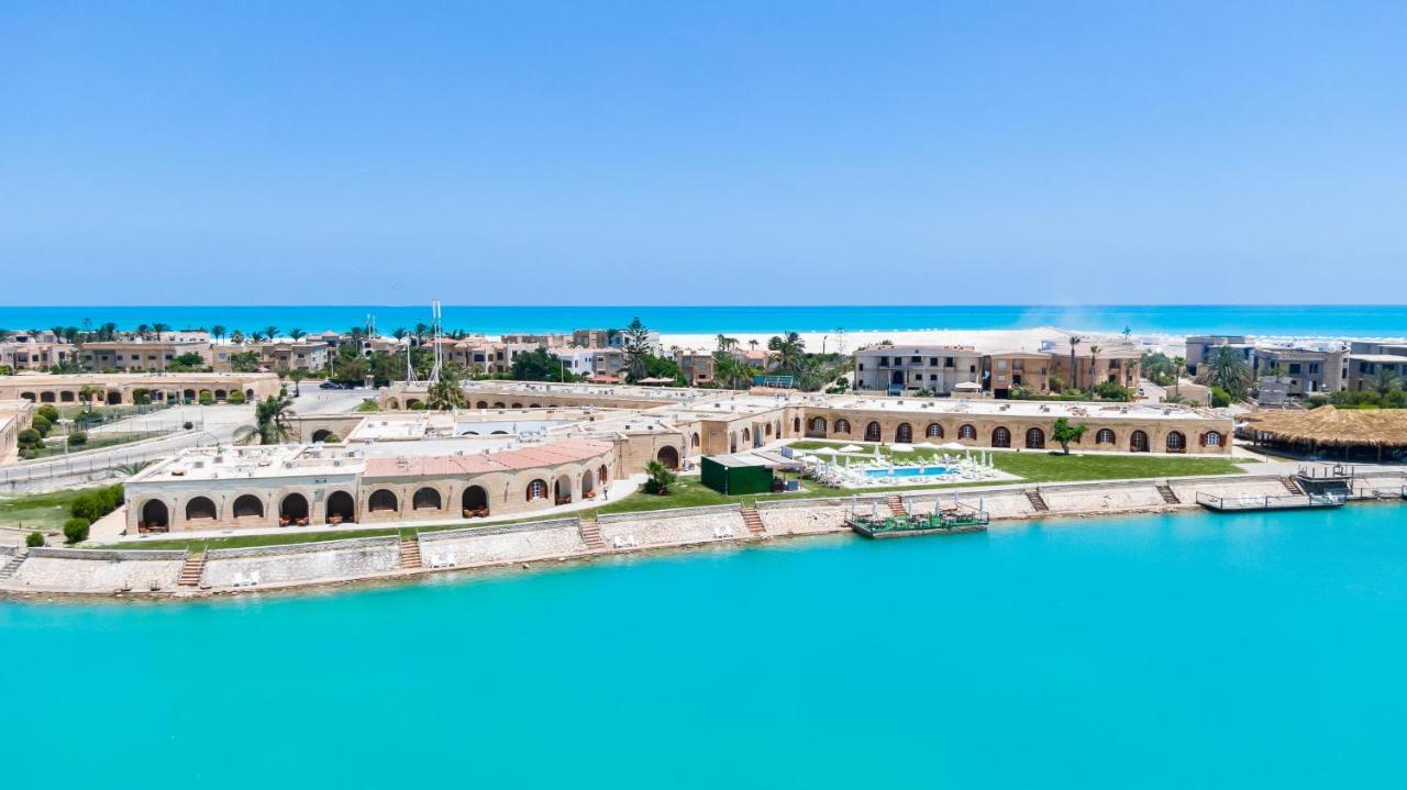 Golden Lake Marina Hotel El Alamein Buitenkant foto