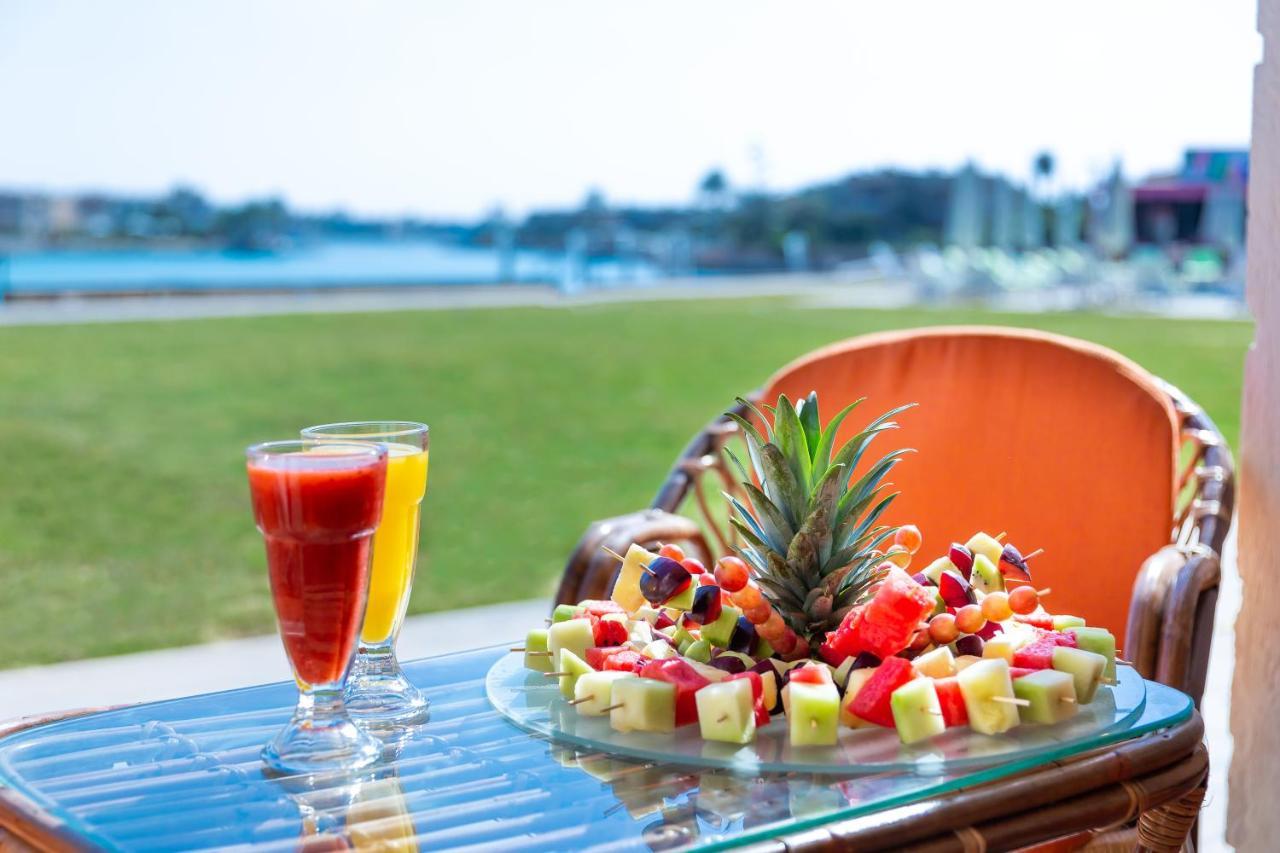 Golden Lake Marina Hotel El Alamein Buitenkant foto