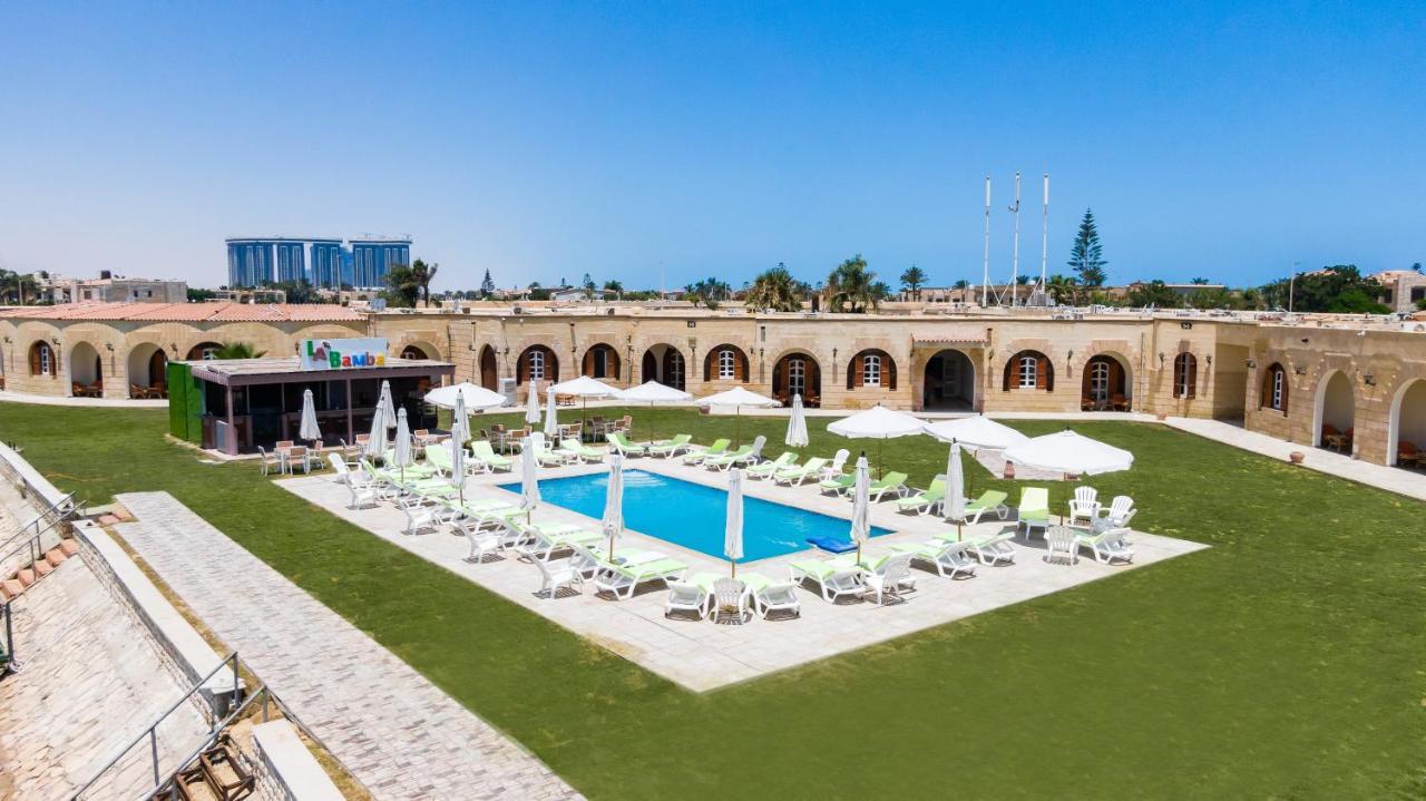 Golden Lake Marina Hotel El Alamein Buitenkant foto