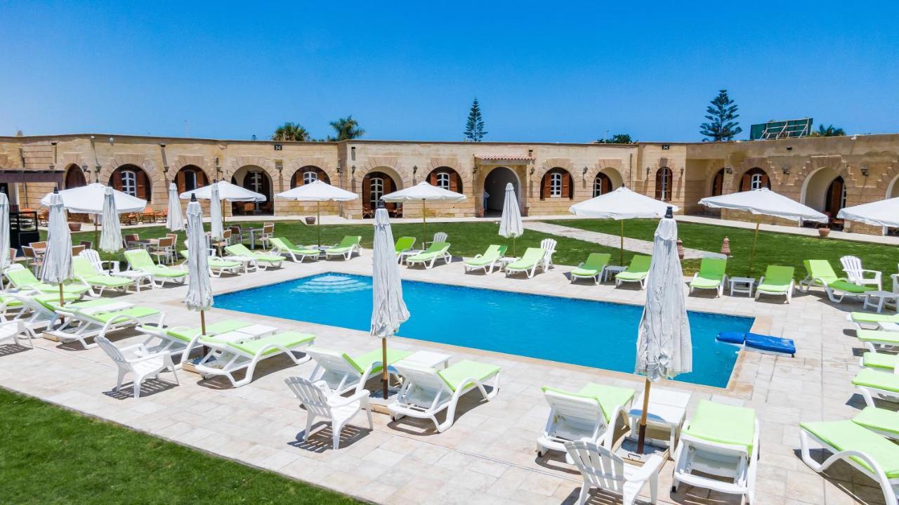 Golden Lake Marina Hotel El Alamein Buitenkant foto