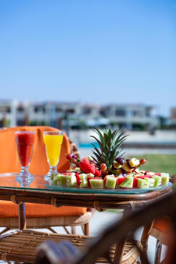 Golden Lake Marina Hotel El Alamein Buitenkant foto