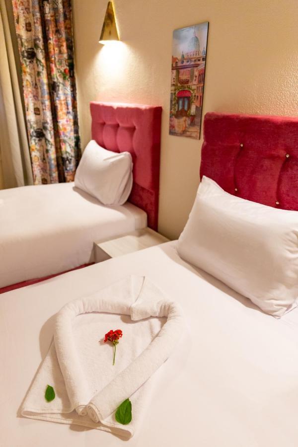 Golden Lake Marina Hotel El Alamein Buitenkant foto