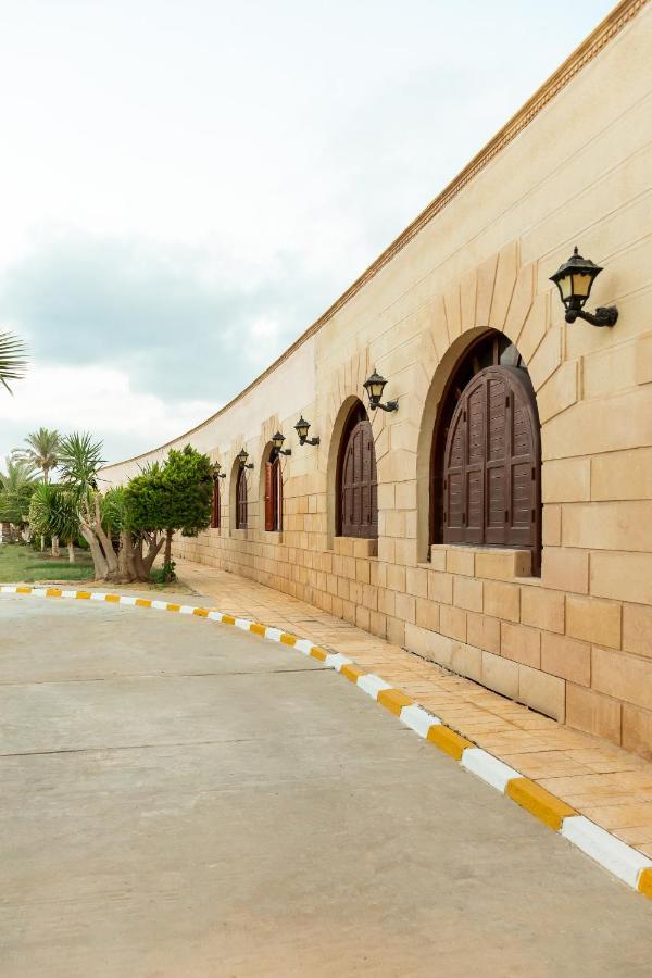 Golden Lake Marina Hotel El Alamein Buitenkant foto