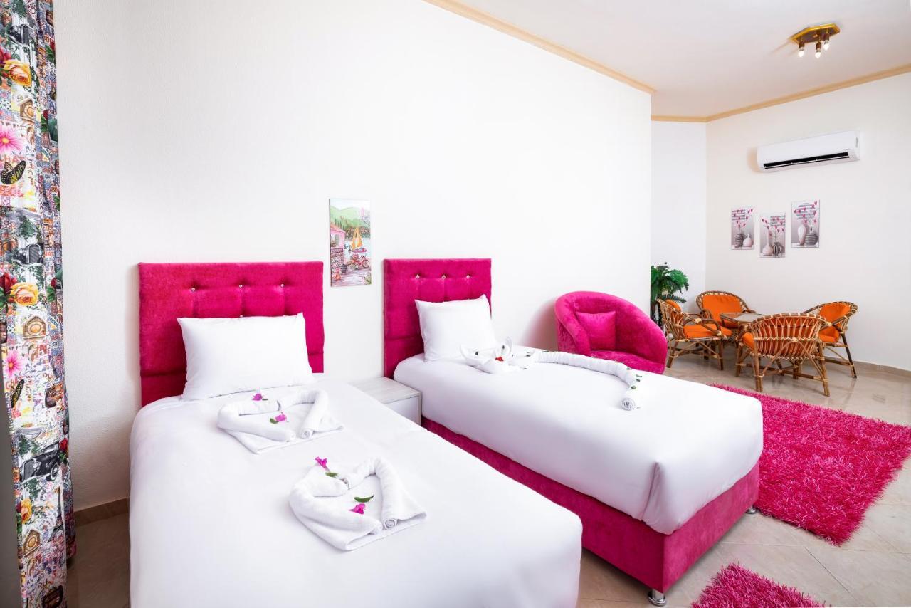 Golden Lake Marina Hotel El Alamein Buitenkant foto