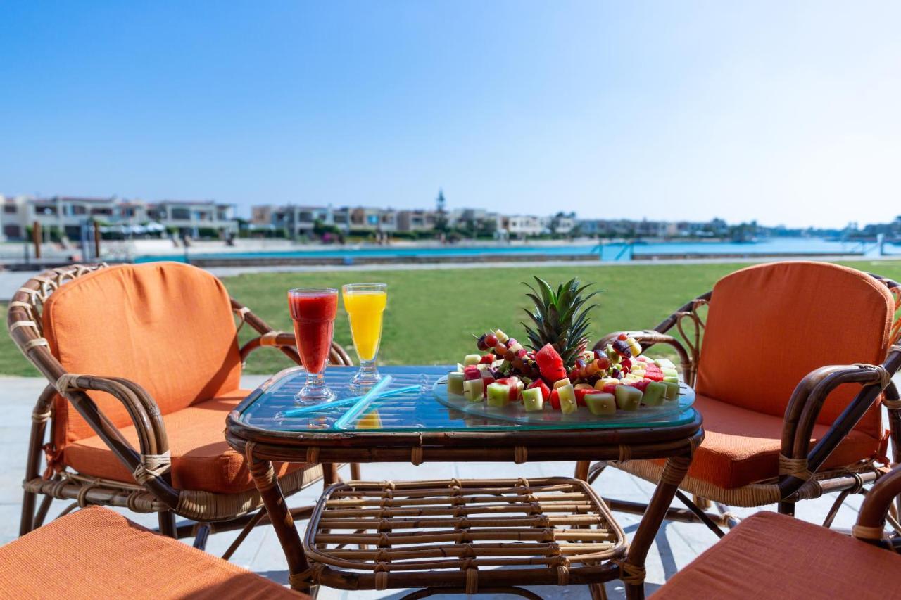 Golden Lake Marina Hotel El Alamein Buitenkant foto