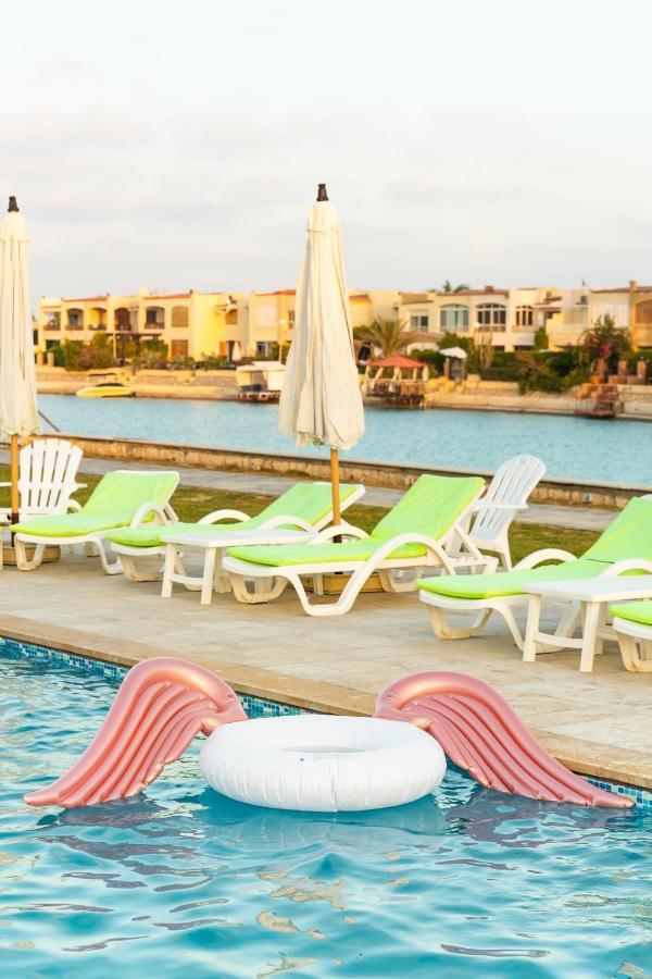 Golden Lake Marina Hotel El Alamein Buitenkant foto